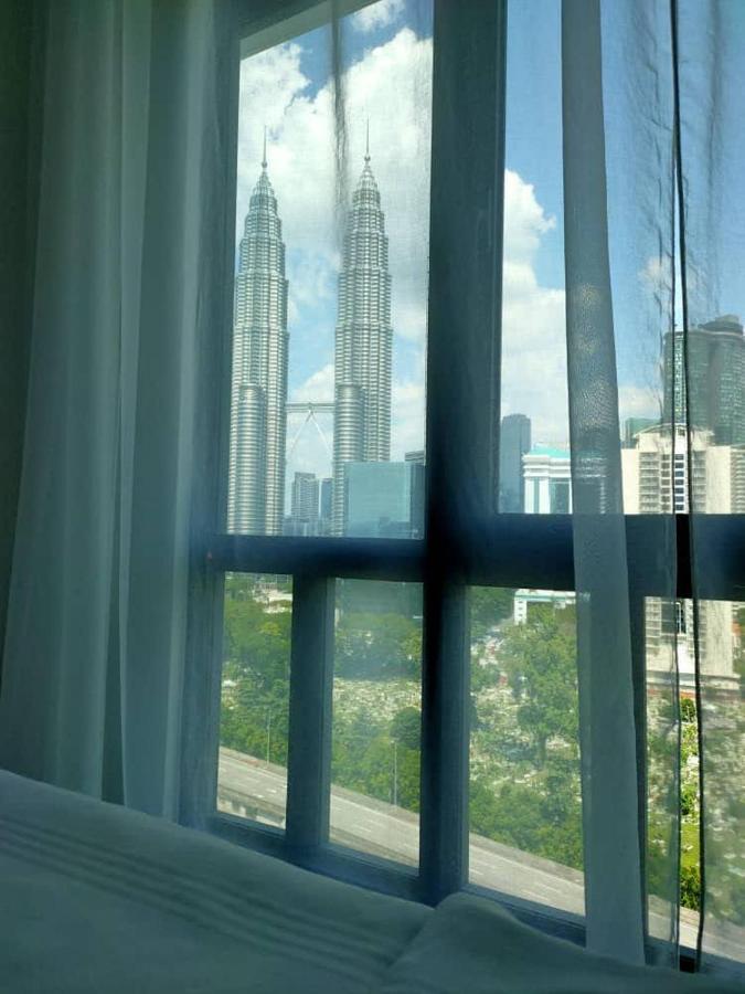 Klcc Legasi Direct View With A Superking Bed At A 3-Bedroom Premium Unit Kuala Lumpur Exterior foto
